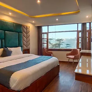 The Vista - Royale Near Mall Road Free Pickup From Railway Station Hotel